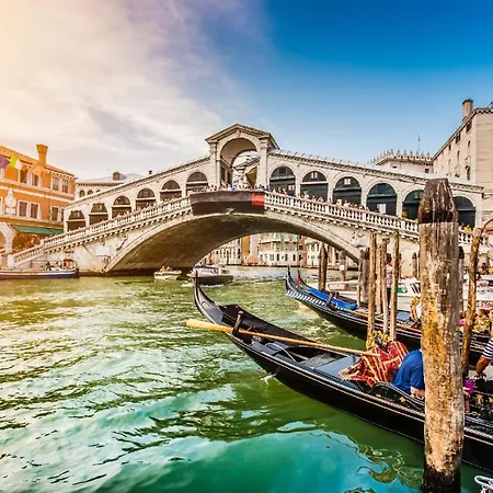 Tipica Casa Veneziana A 15 Minuti Dal Centro Ac E Fast Wifi Апартаменты Местре